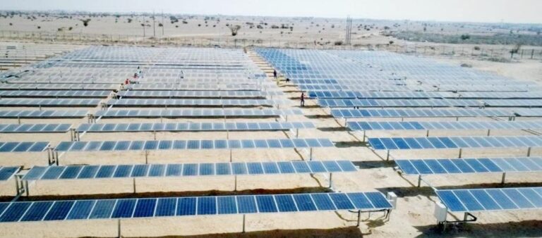 السعودية: ربط أول محطة طاقة مستقلة بالشبكة الكهربائية
