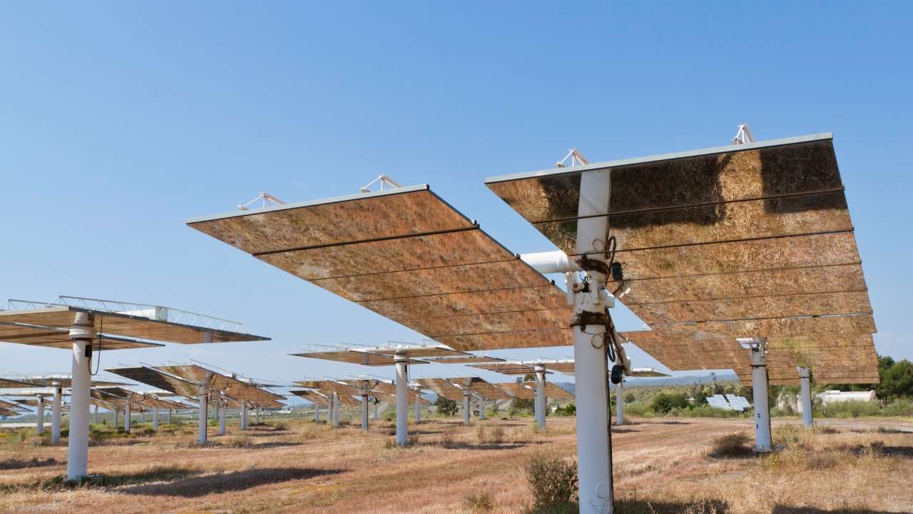  مصر: التخطيط لبناء محطات طاقة شمسية مركزة CSP بتكلفة 1.2 مليار دولار أمريكي