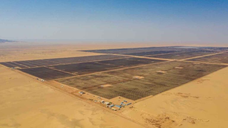 مجمع بنبان للطاقة الشمسية في مصر والأكبر في إفريقيا