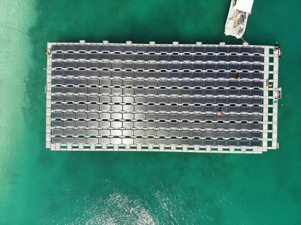 Floating Solar المحطة العائمة
