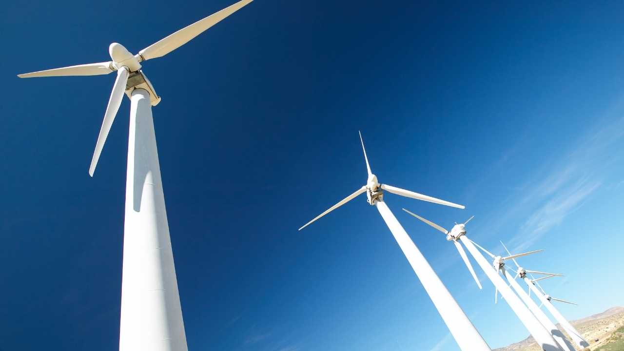  الدنمارك: شركة سيمنز جاميسا تخطط لإطلاق مشروع تجريبي لتوليد الهيدروجين الأخضر بالاعتماد على طاقة الرياح
