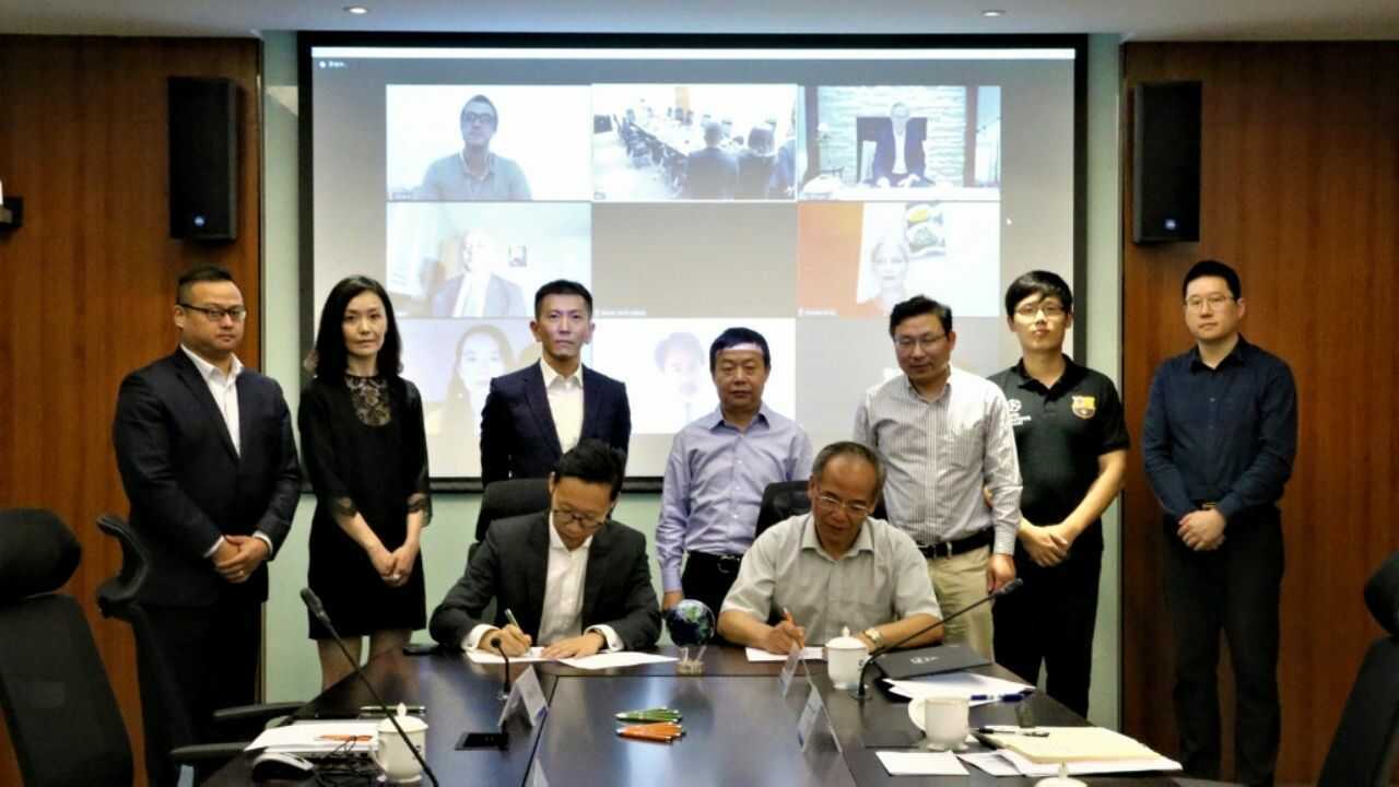  الصين: شراكة بين نيكست تراكر وشنغهاي الكتريك لتوريد أجهزة تتبع شمسية للاستخدام في مشروع المرحلة الخامسة من مجمع محمد بن راشد