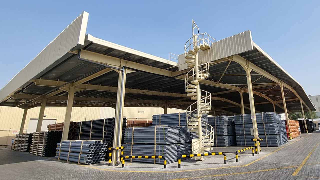  الإمارات: شركة سراج باور تبني المظلة الشمسية الأولى من نوعها باستطاعة 400 كيلوواط لصالح شركة هيبورث في مجمع دبي الصناعي