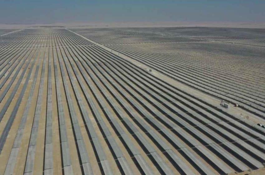  قطر: تزويد محطة الخرسعة للطاقة الشمسية بأحدث ألواح لونجي ثنائية الوجه وأنظمة تتبع شمسية