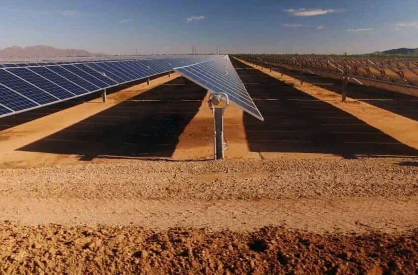  السعودية: شركة لونجي توقع عقداً لتوريد 400 ميجاواط من الألواح الكهروضوئية لمشروع رابغ للطاقة الشمسية في السعودية