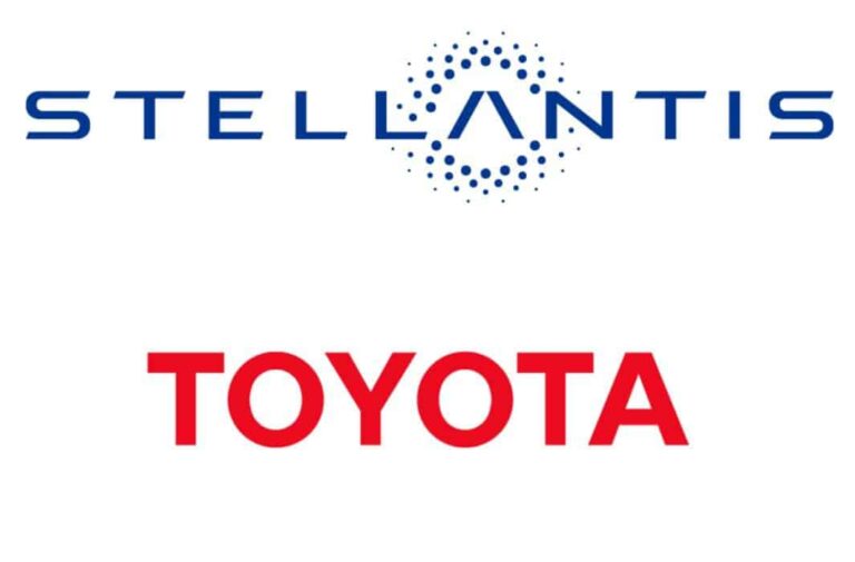 شاحنة Stellantis Toyota