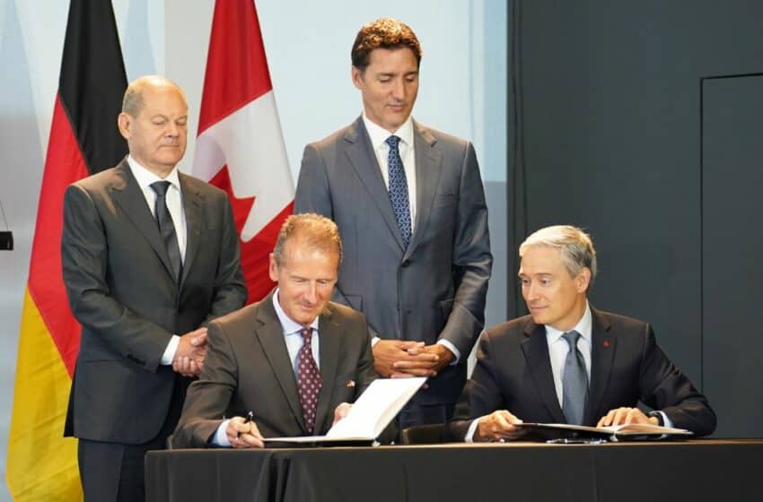  كندا: اتفاقية تعاونٍ مشتركٍ بين الحكومة وفولكس فاجن لإنشاء سلسلة توريد بطاريات في شمال أمريكا