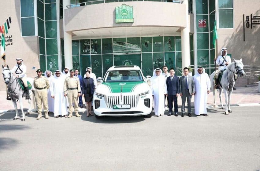  الإمارات العربية المتحدة: شرطة دبي تضم أول سيارة كهربائية لأسطول دورياتها