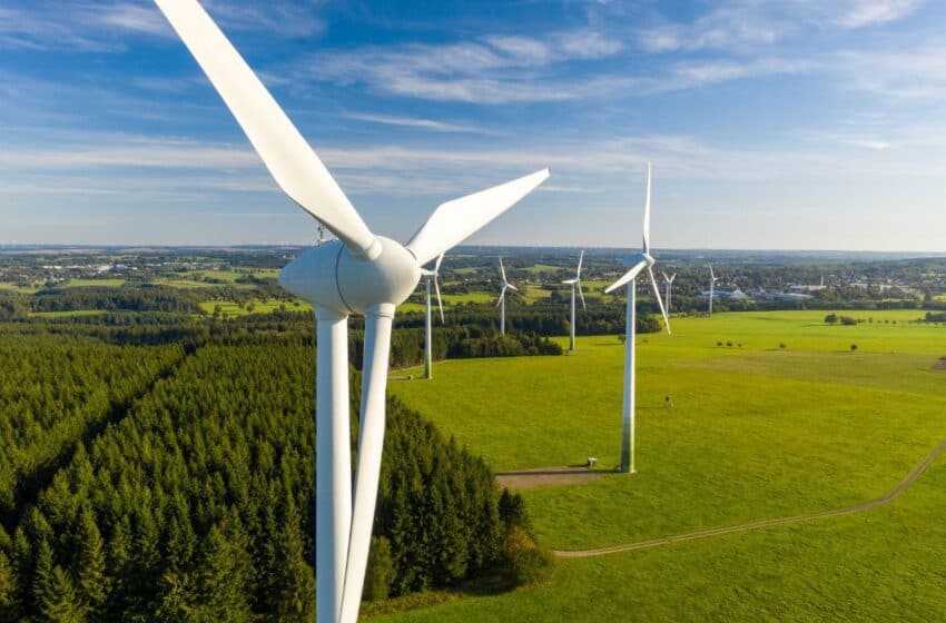  تقرير: 4700 عام تحتاجها إنجلترا للاكتفاء من مزارع طاقة الرياح