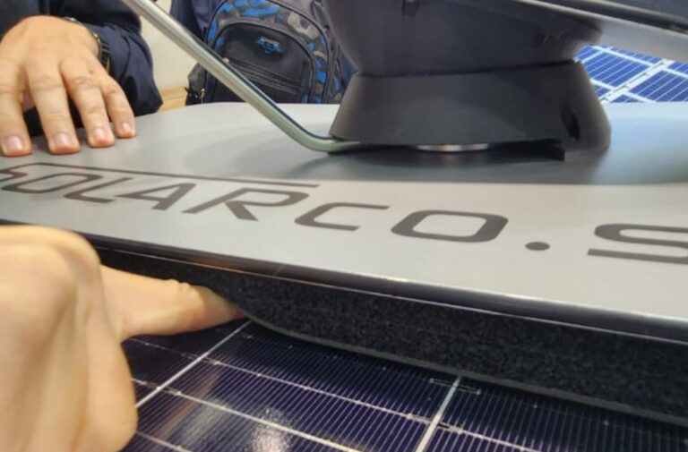 أداة جديدة تقول الشركة إنها تسهل عمل المركبين والمهندسين في تركيب الألواح الشمسية