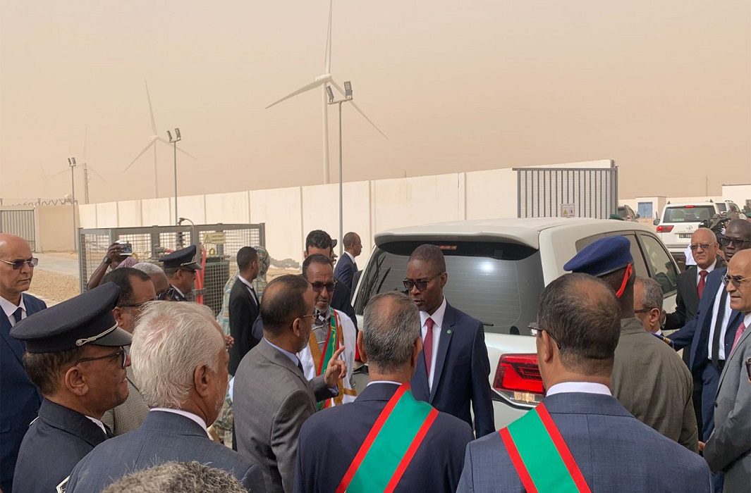 خلال تدشين محطة طاقة الرياح في موريتانيا