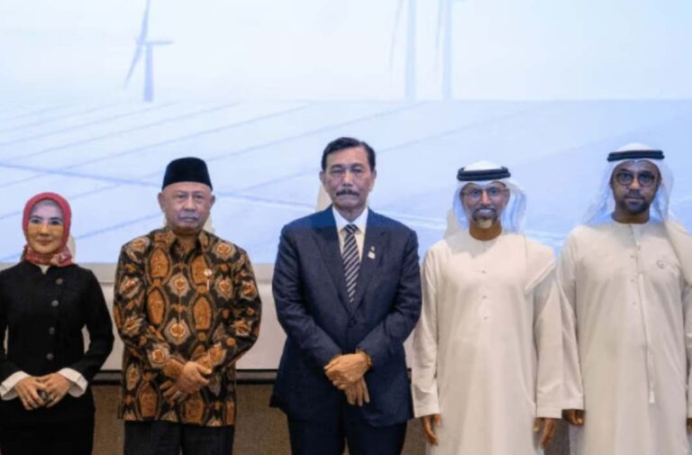 "مصدر" توقع اتفاقية مع "بيرتامينا باور إندونيسيا" لتطوير مشاريع طاقة شمسية وطاقة رياح وهيدروجين أخضر في إندونيسيا وخارجها