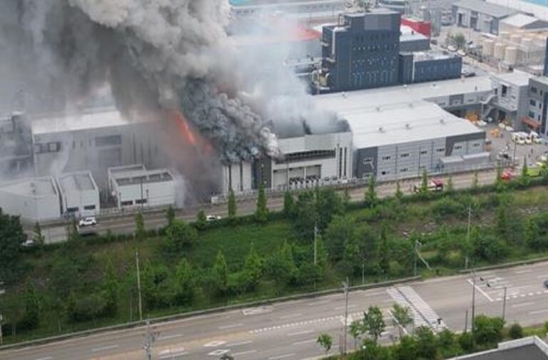 حريق مصنع بطاريات الليثيوم في سيئول المصدر: وكالة يونهاب