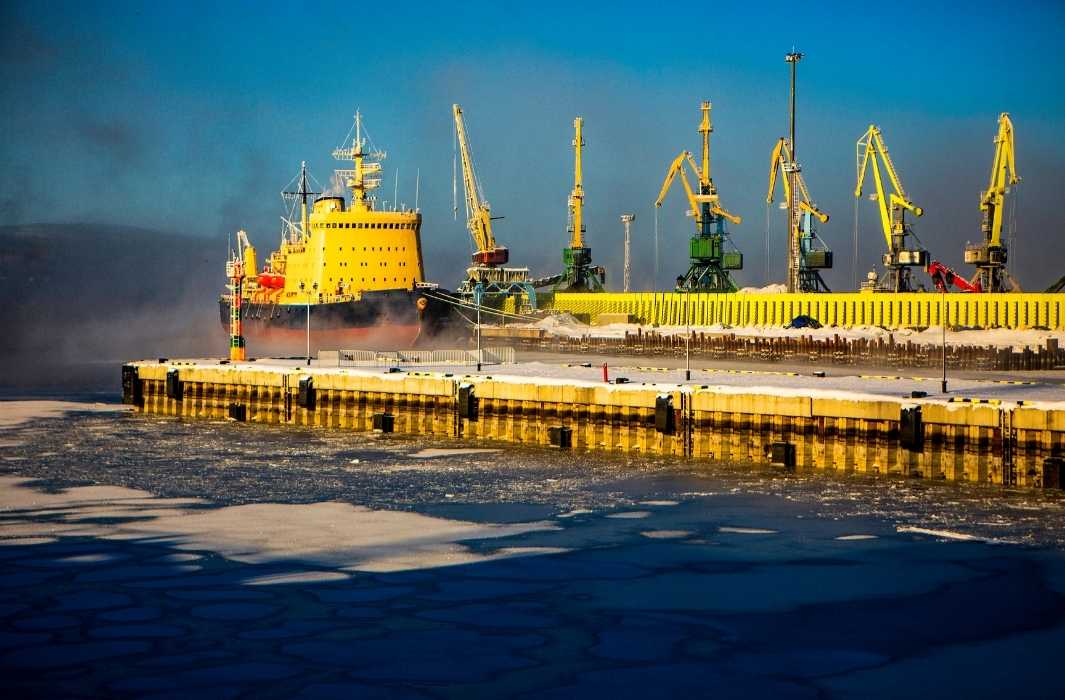 كاسحة جليد تعمل بالطاقة النووية