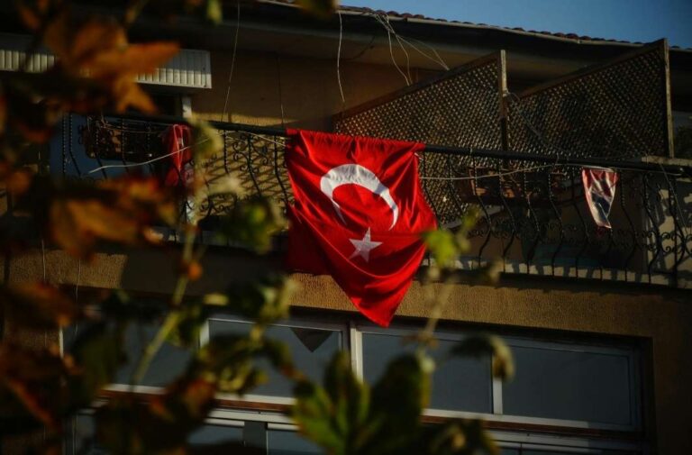 تركيا تضخ 400 مليون دولار لتصنيع الخلايا الشمسية وأنصاف النواقل