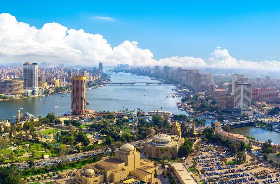 مصر تخصص أراضٍ ضخمة لمشاريع الطاقة المتجددة