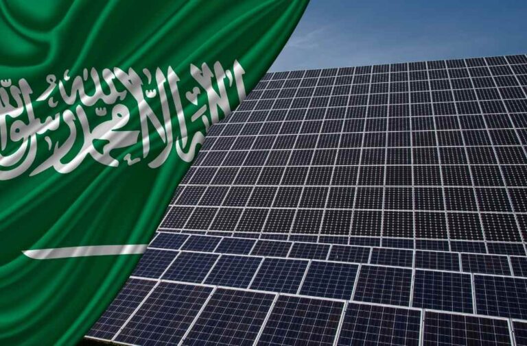 لأول مرة.. 20% من ألواح مشروع الخشيبي الشمسي ستكون "صُنِع في السعودية" (تعبيرية)