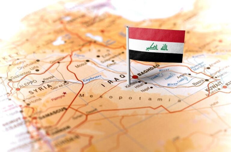 العراق يطلق خطة طموحة لتشييد ألف مشروع للطاقة الشمسية خلال ثلاث سنوات