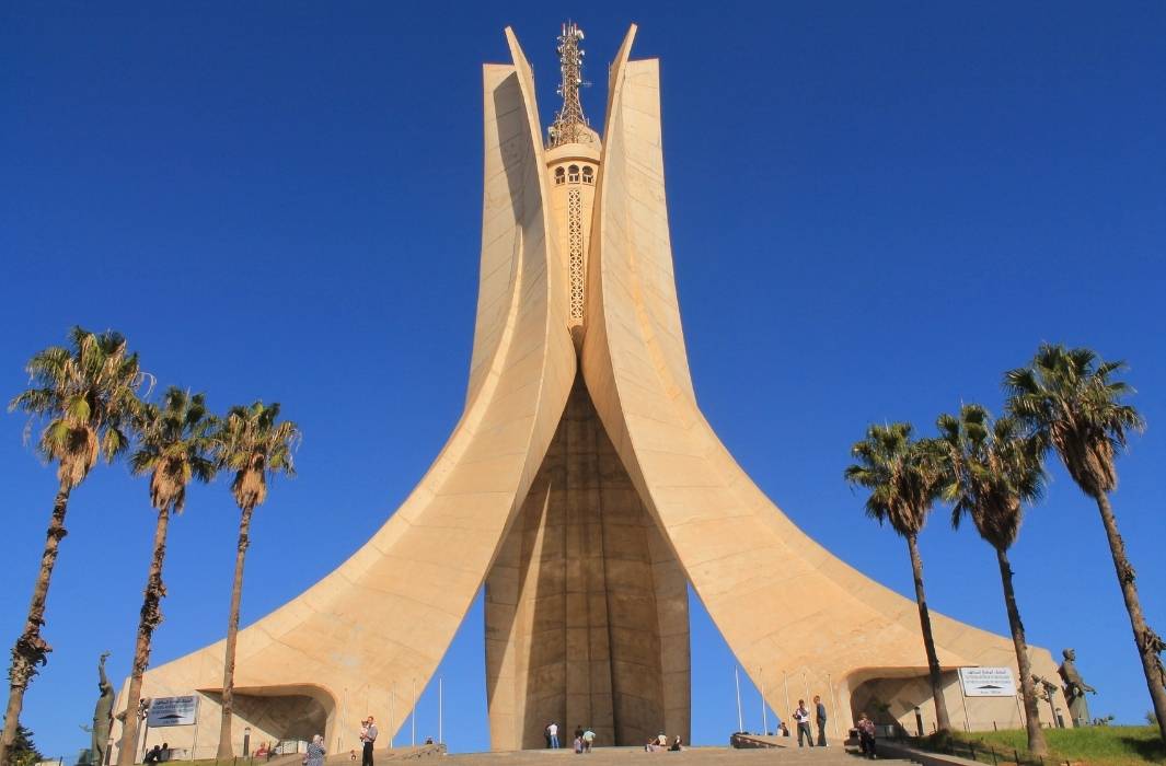 الجزائر تُبدي رغبة رسمية بالانضمام لتحالف الهيدروجين الإفريقي