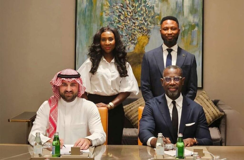 "جينيسيس" و"تكنولوجيات الصحراء" توقعان اتفاقية لتوسيع مشاريع الطاقة النظيفة في أفريقيا