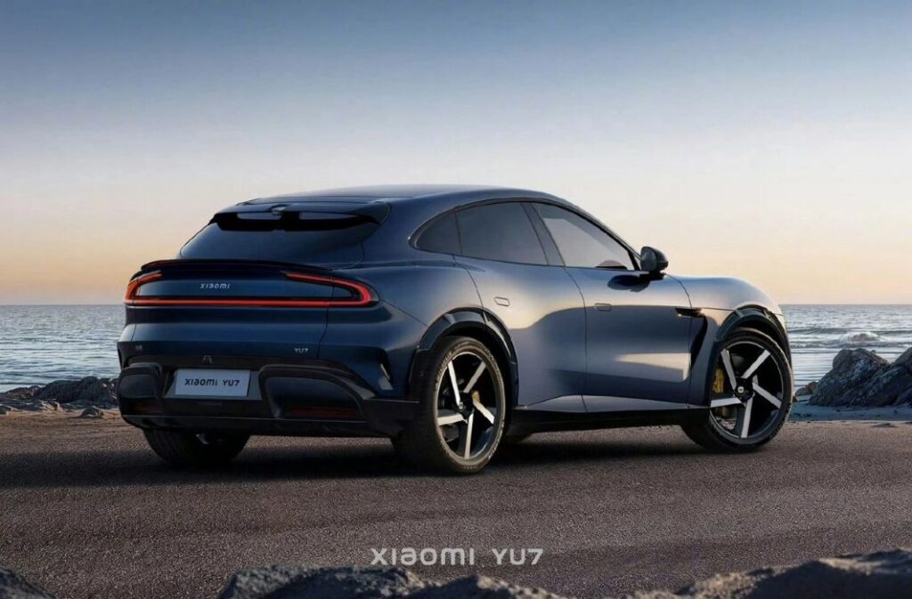 سيارة شاومي الكهربائية الجديدة YU7 (xiaomi)