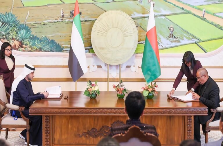 توقيع التفاقية في مدغشقر