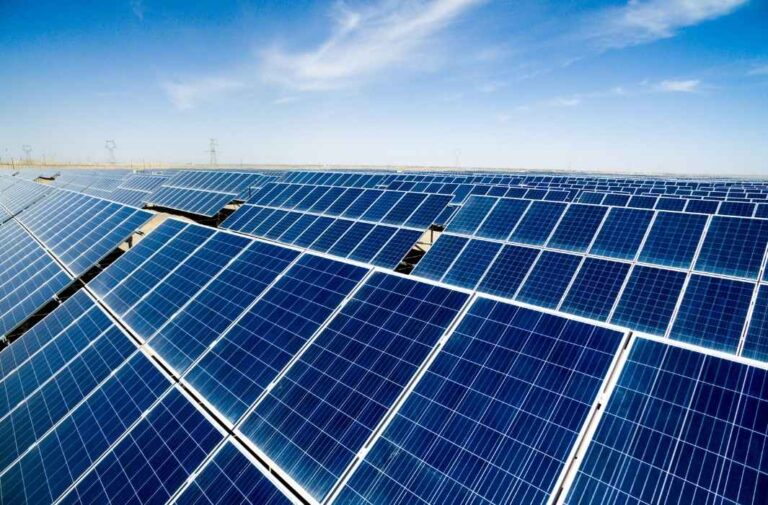 مصر والصين.. اتفاقية جديدة لإنتاج 900 ميجاواط من الطاقة الشمسية