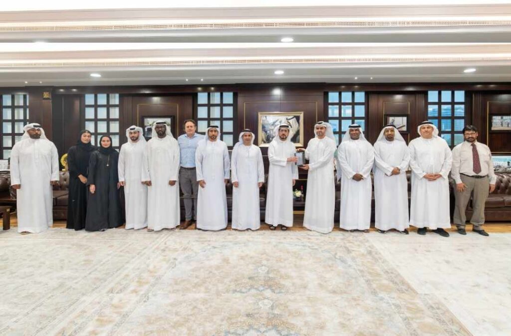 هيئة كهرباء ومياه دبي أول مؤسسة خدماتية في المنطقة تفوز بجائزة البنية التحتية للطاقة ضمن جوائز بلاتس العالمية للطاقة