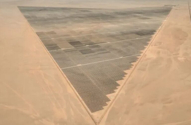 بكامل استطاعتها.. محطة الحناكية السعودية تضخ 1100 ميجاواط في الشبكة الوطنية\ مصدر الصورة: باور تشاينا