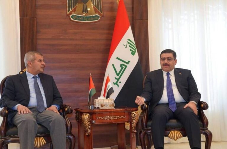العراق والأردن يبحثان تعميق الشراكة الاقتصادية وتطوير مشاريع الطاقة المتجددة
