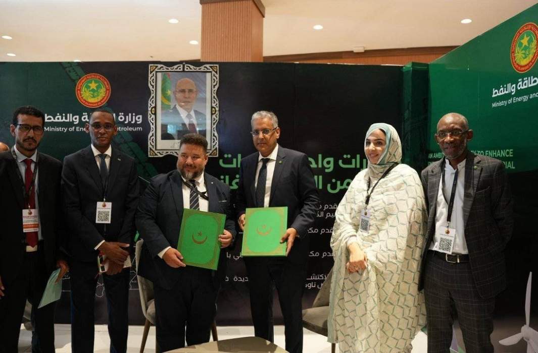 موريتانيا توقيع اتفاقيتين إطاريتين لإنتاج الهيدروجين الأخضر والأمونيا الخضراء