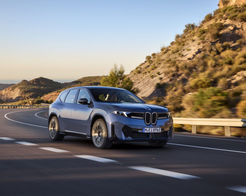 BMW iX3 الجديدة