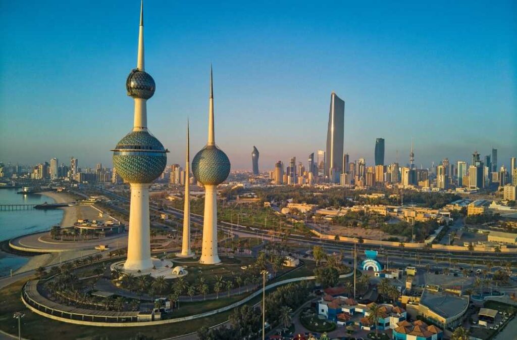 الكويت تكشف عن القائمة النهائية للشركات المتنافسة على مناقصة محطة الدبدبة والشقايا