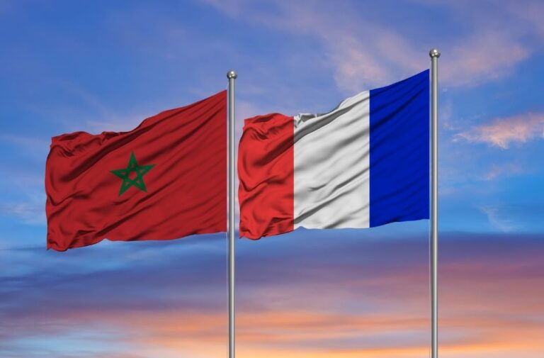 فرنسا تمنح المغرب قرضاً بـ 100 مليون يورو لتطوير موانئ الصحراء و المشاريع الخضراء
