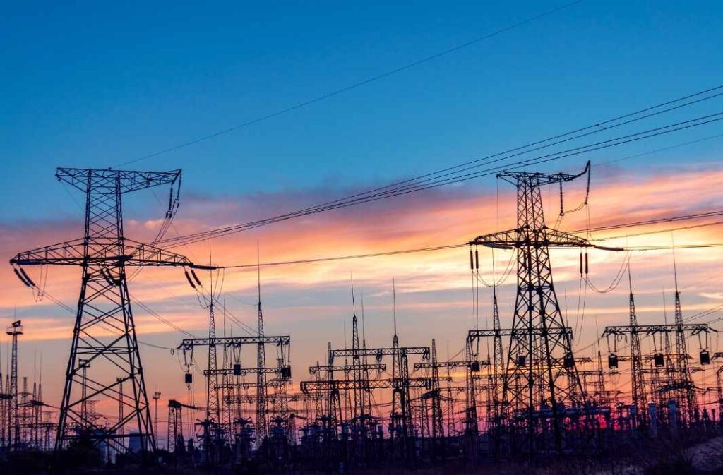 العراق يخطط لإنتاج 48 ألف ميغاواط من الكهرباء بحلول 2028