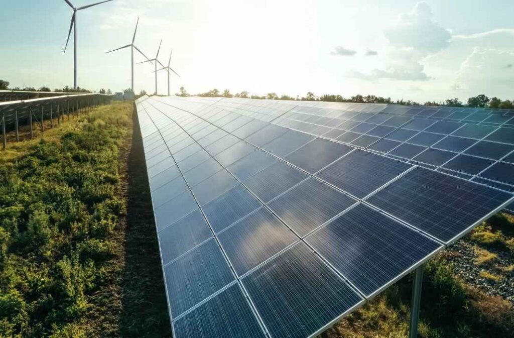 ثورة صينية خضراء.. كيف نجحت بكين في خفض تكلفة الطاقة النظيفة عالمياً؟