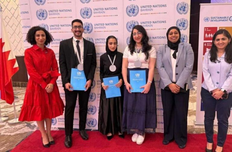 البحرين: مشروع “NUMO” الطلابي الذي يحوّل خطوات المشاة لطاقة نظيفة يحصد جائزة أممية البحرين: مشروع "NUMO" الطلابي الذي يحوّل خطوات المشاة لطاقة نظيفة يحصد جائزة أممية