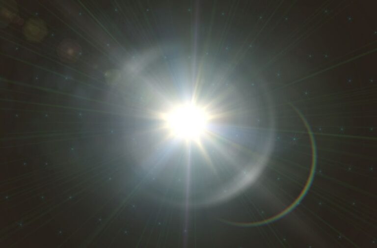 هل يحق لإيلون ماسك "حجب الشمس"؟ قلق عالمي من خطته الفضائية الجديدة