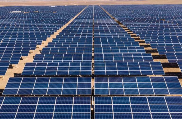 العراق يستهدف 12 ألف ميجاواط من الطاقة النظيفة ويخفض الهدر للحد الأدنى بحلول 2050 العراق يستهدف 12 ألف ميجاواط من الطاقة النظيفة ويخفض الهدر للحد الأدنى بحلول 2050