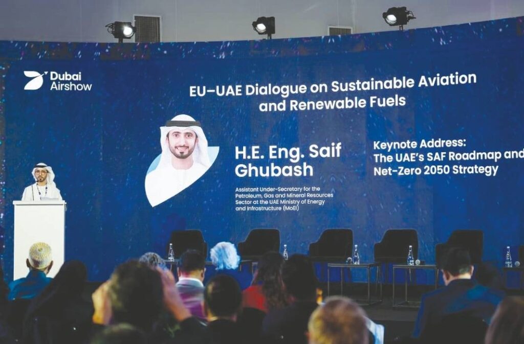شراكة إماراتية - أوروبية في «دبي للطيران»: خطة للوصول بالوقود المستدام إلى 70% بحلول 2050