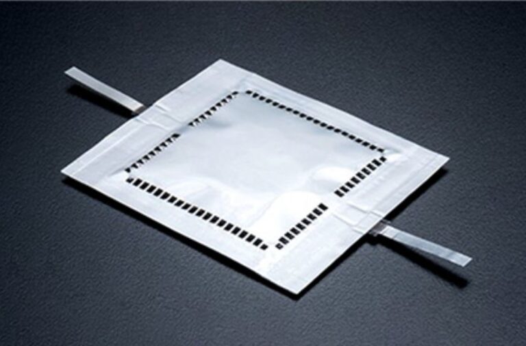 اليابان تطور بطارية "ليثيوم-هواء" مستقرة وعالية الطاقة للطائرات والمركبات