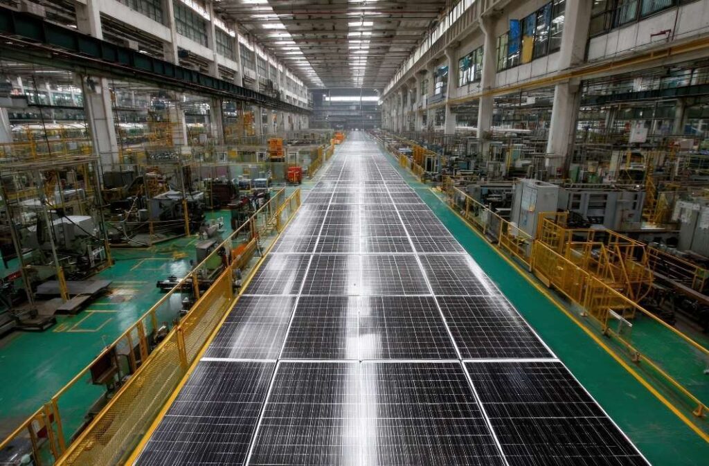مصنع ألواح شمسية