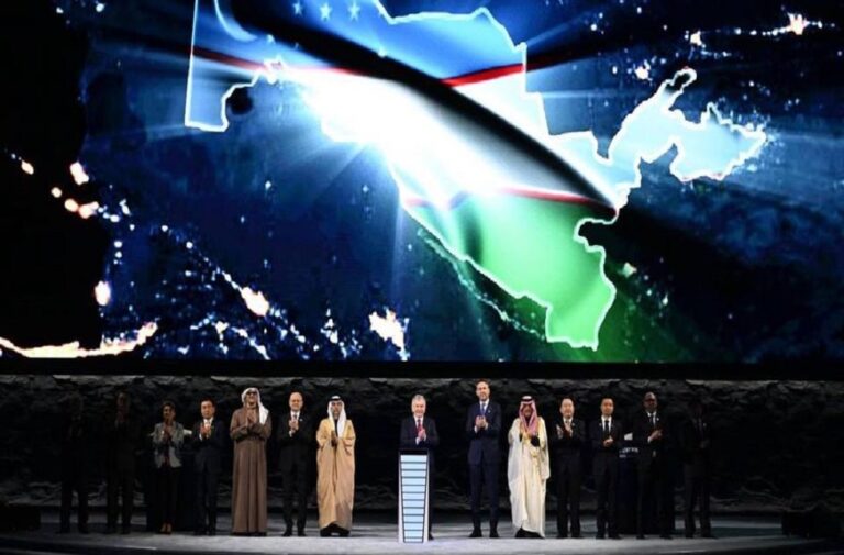 أوزبكستان تدشن أول مشروع متكامل للطاقة الشمسية والتخزين بالشراكة مع مصدر تدشين مشروع في أوزبكستان