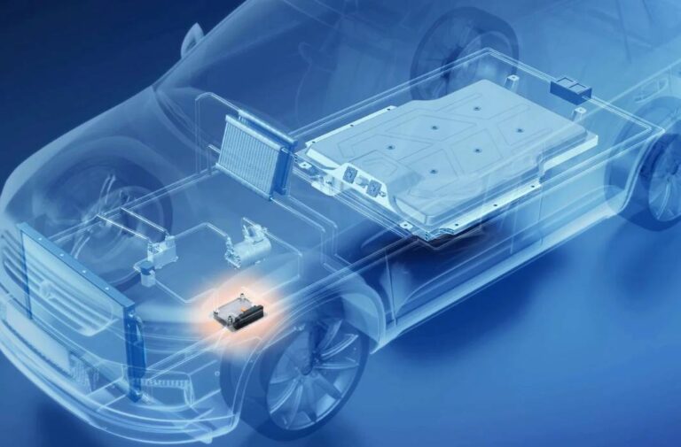 نظام المبرد المسخن في المركبة الكهربائية