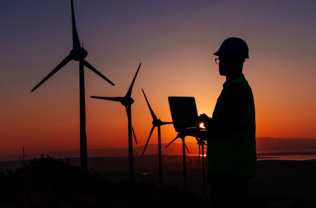 10 آلاف متقدم على وظائف هيئة الطاقة الجديدة والمتجددة في مصر