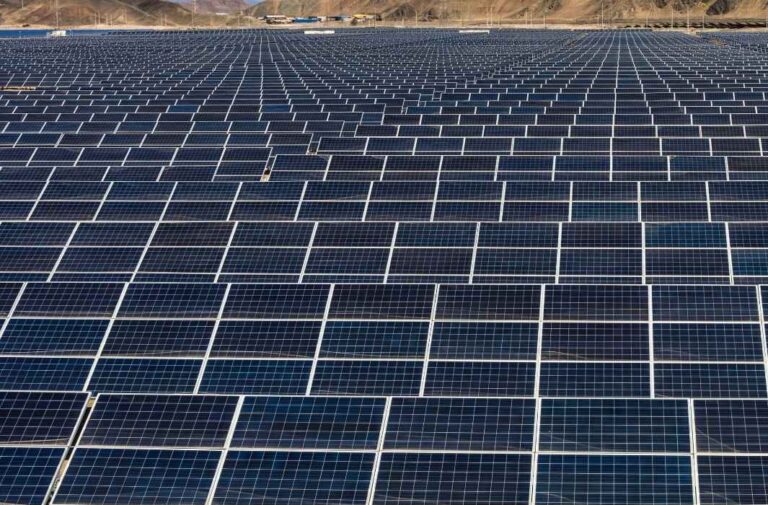 باستطاعة 202 ميجاواط.. "OCP" المغربية تُدخل 3 محطات شمسية جديدة حيز الخدمة (تعبيرية)