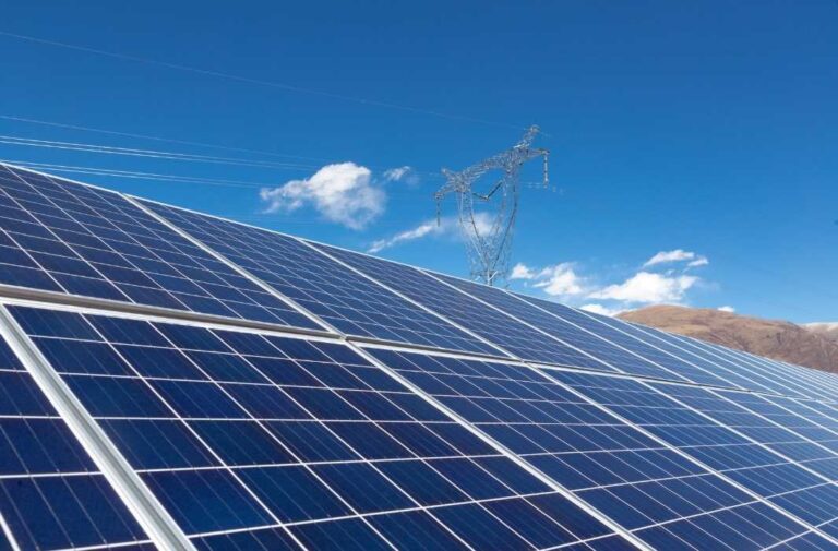 «سنيم» تعزز إمداداتها بـ42 ميجاواط.. محطتان شمسية وحرارية لدعم التعدين في موريتانيا (تعبيرية)