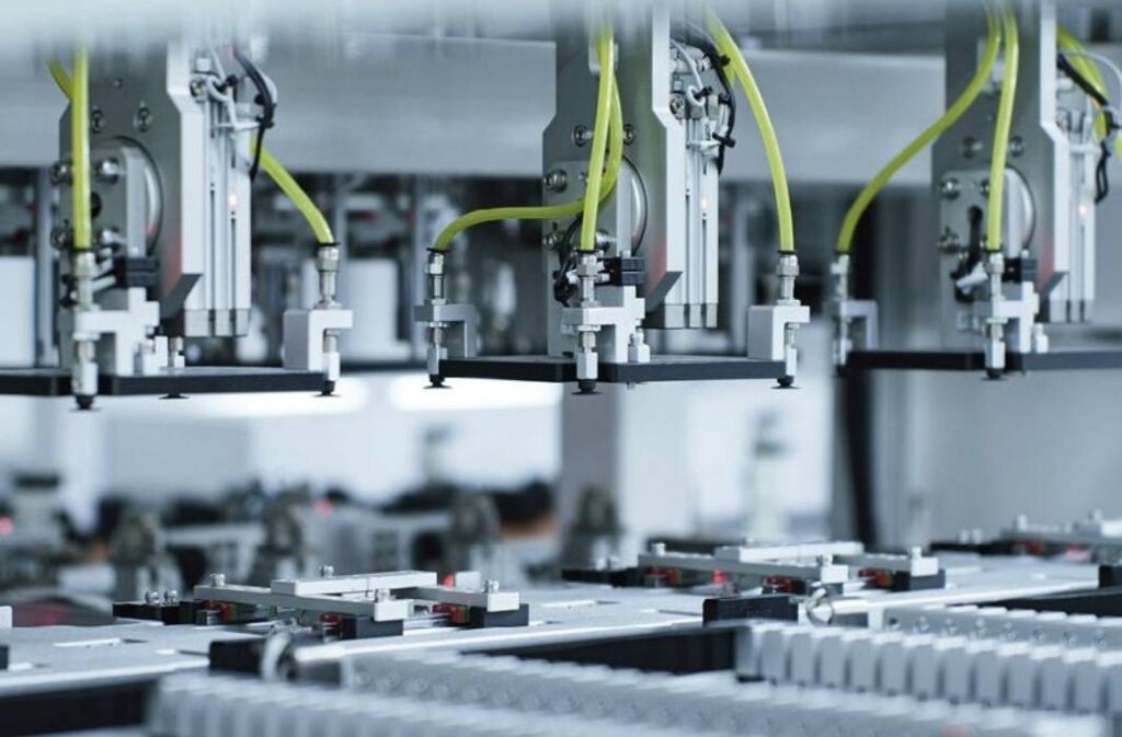 "جينكو سولار" ترفع كفاءة خلايا البيروفسكايت الترادفية إلى 34.76%