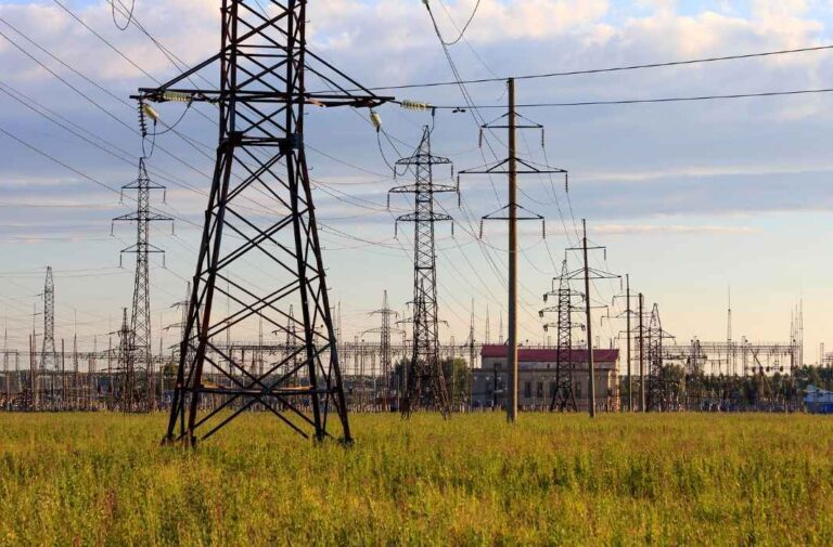 مصر تضخ 60 مليار دولار لقلب موازين الطاقة: 23 جيجاواط متجددة ووداع تدريجي للغاز