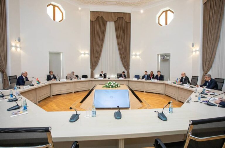 تعاون في مجال الطاقة مرتقب بين أذربيجان وسلطنة عمان يشمل الهيدروجين الأخضر والطاقة اجتماع أذربيجان وسلطنة عمان